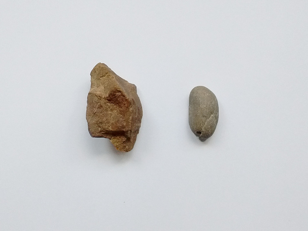 Piedra grande y piedra pequeña